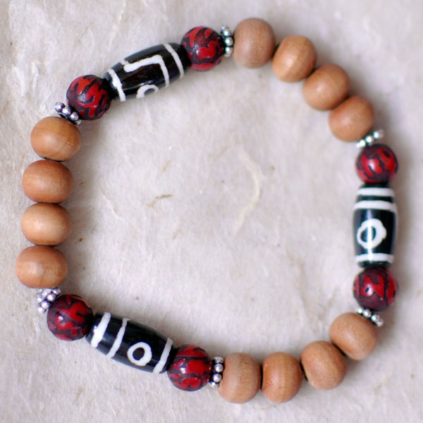 SANDALWOOD & DZI BEADS WITH RED OM MANI BEADS Stretch Wrist Mala