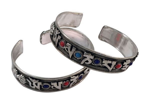 Vintage Carved Animal Blue Resin Bracelet from Nepal or Tibet with Silver  Overlay – Anteeka